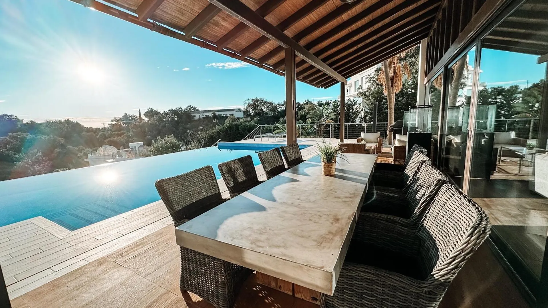 Luxury Boutique B&B - Villa Prana Marbella Ojén Alloggio in famiglia