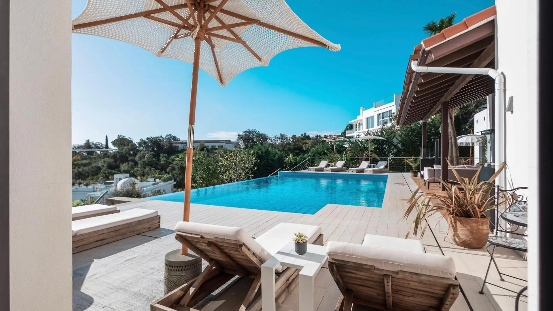 Luxury Boutique B&B - Villa Prana Marbella Ojén Alloggio in famiglia