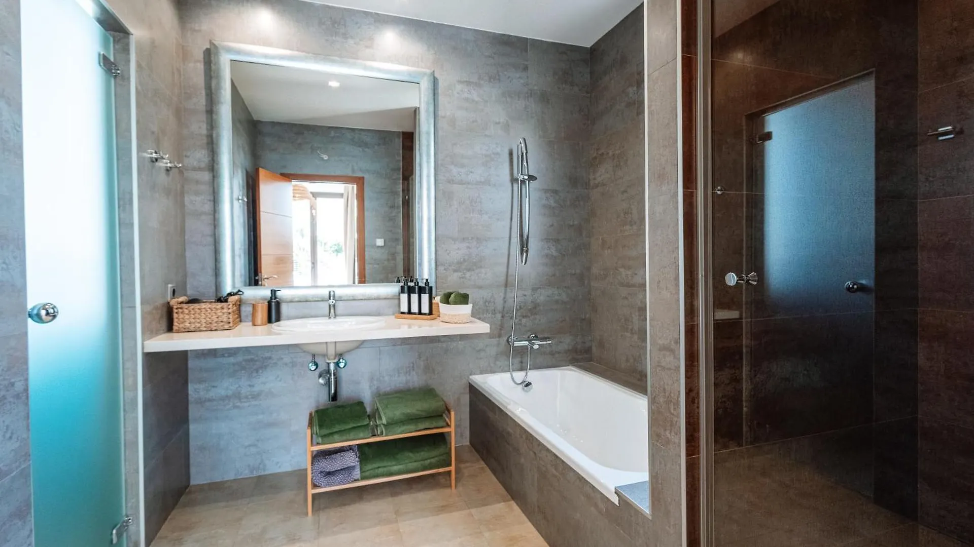 Luxury Boutique B&B - Villa Prana Marbella Ojén Alloggio in famiglia