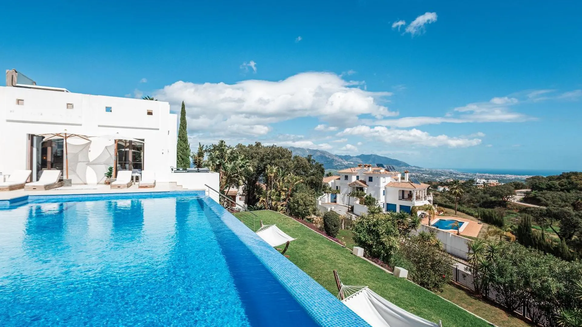Luxury Boutique B&B - Villa Prana Marbella Ojén 0*,